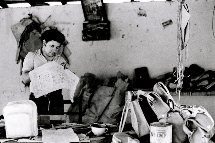 AÑO 1980 - BLANCO Y NEGRO - VIDA CAMPESINA EN PARAGUAY (JOSÉ MARÍA BLANCH)